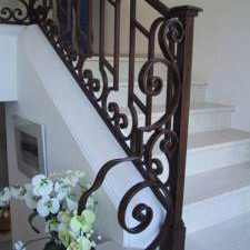 Escaliers et rampes d'escalier sur-mesure en acier, Inox, alu et fer forgé dans le 83